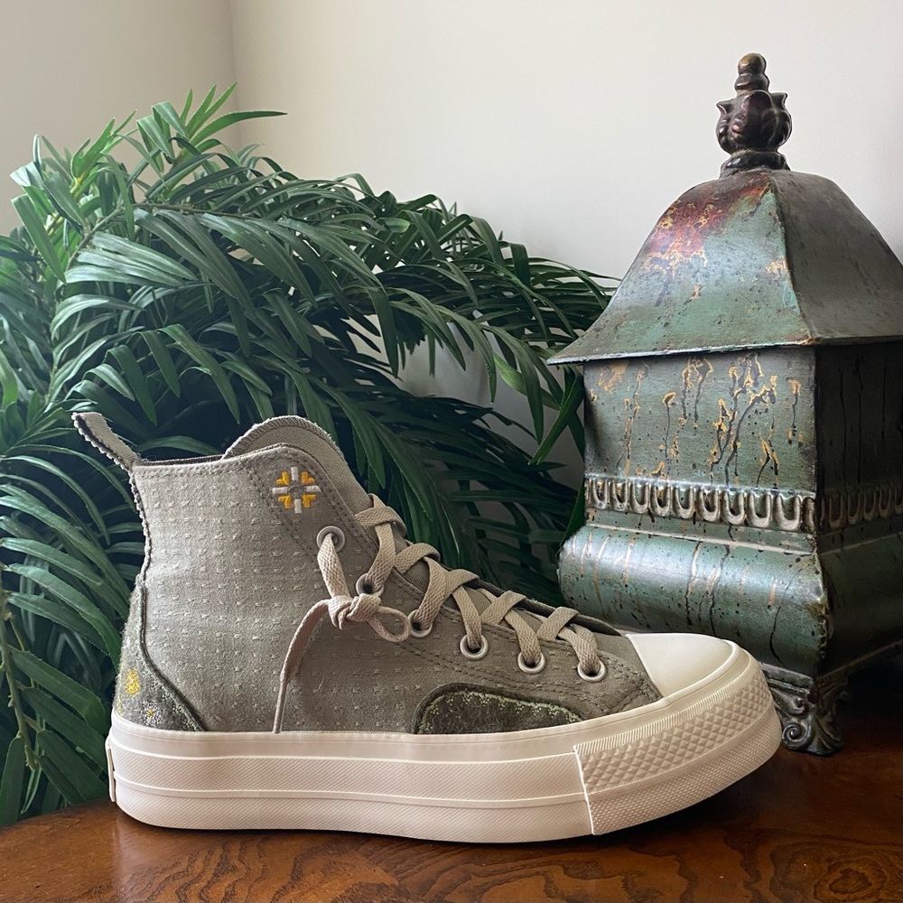 Converse Chuck Taylor All Star Lift Platform High Top Floral Green Sneakers - Picture 3 of 9